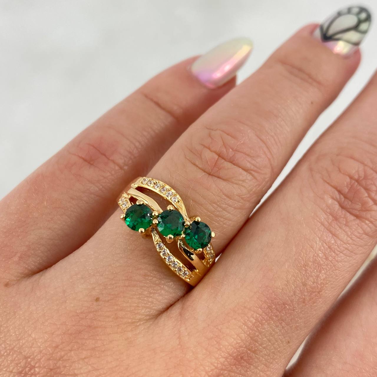 Anillo Trio de Ramas 3.1gr / T6 / Circones Blancos-Verdes Oro Amarillo
