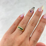 Anillo Tres Lineas 3gr / T7 / Circones Blancos-Verdes Oro Amarillo