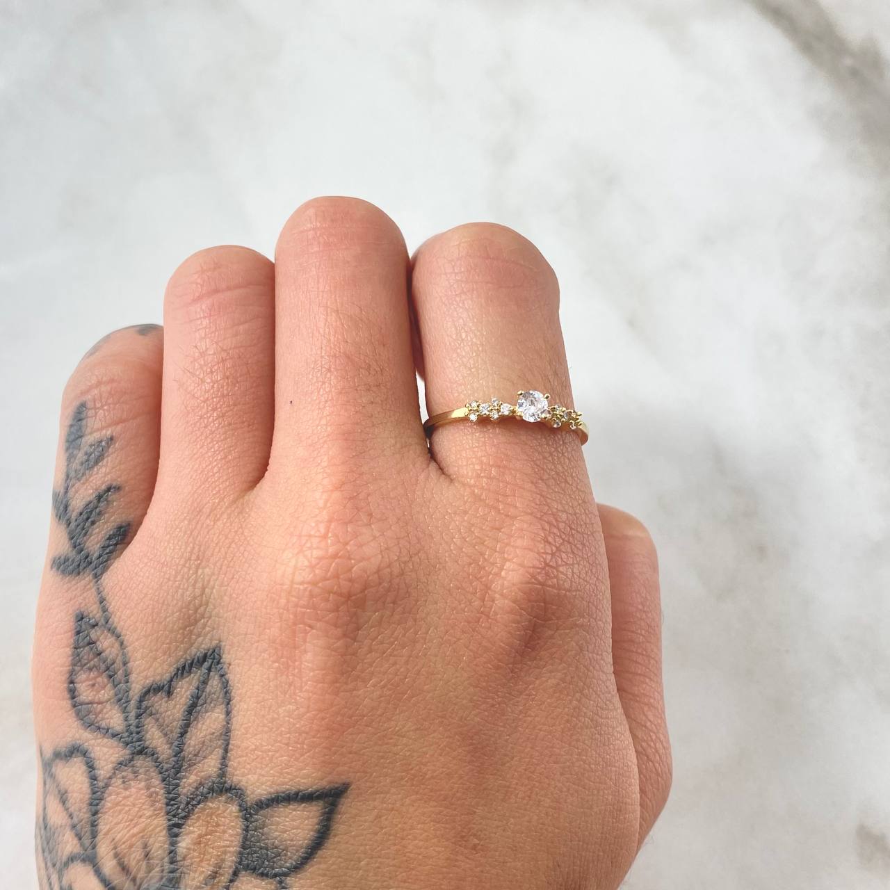 Anillo Solitario Cuatro Chispas 1.6gr / T7 1/2 / Oro 18K