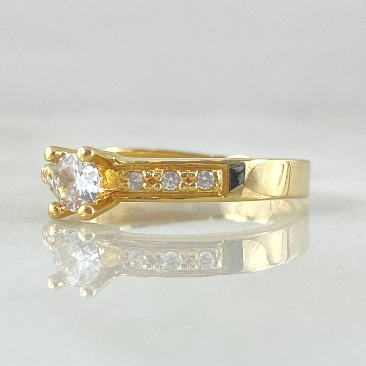 Anillo Solitario Borde Superpuesto 2.45gr / T6 1/4 / Oro 18K