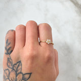 Anillo Flor de Sacura 1.3gr / T7 1/4 / Oro 18K