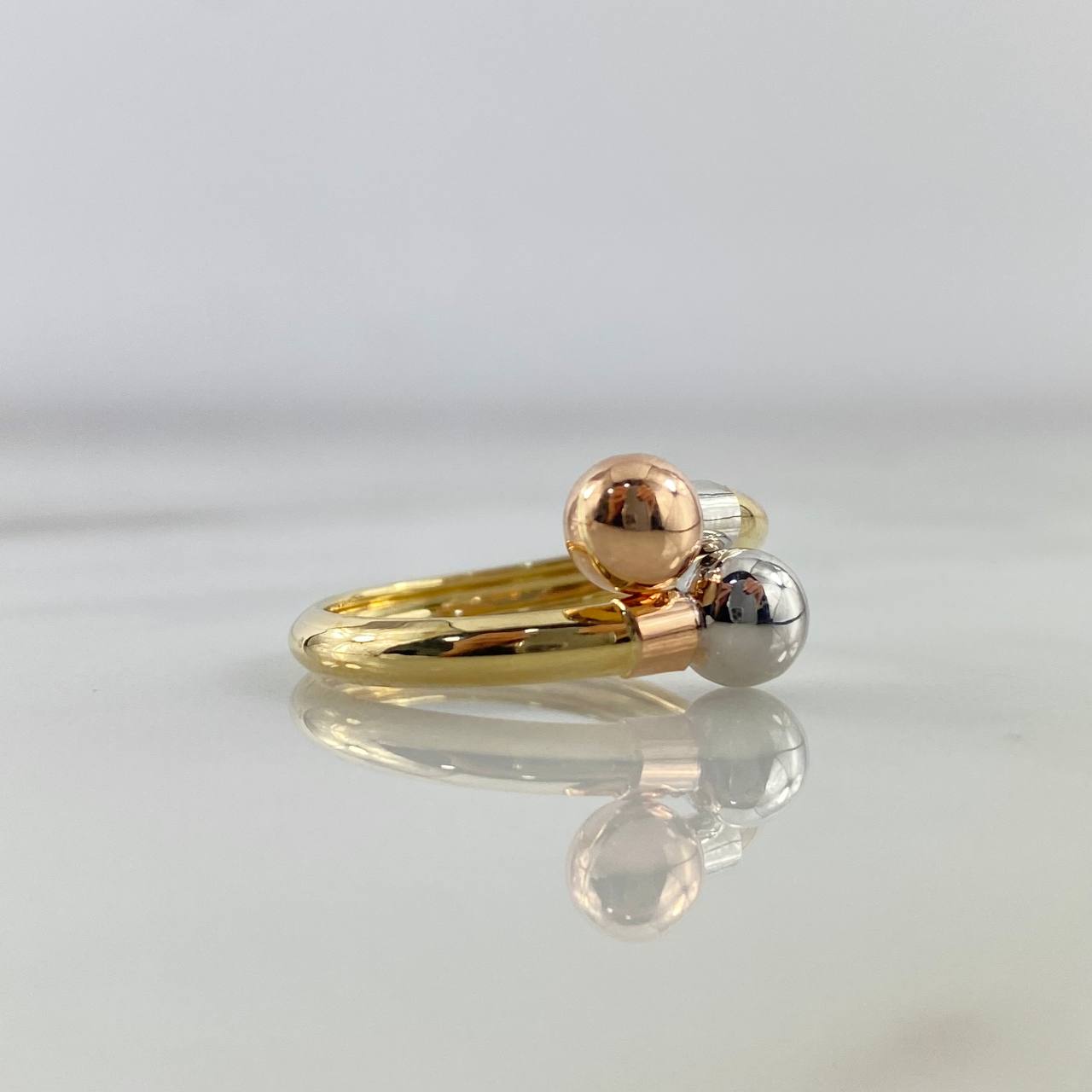 Anillo Tu y Yo 1.6gr / T6 3/4 / Bolas 6mm Tres Oros ©