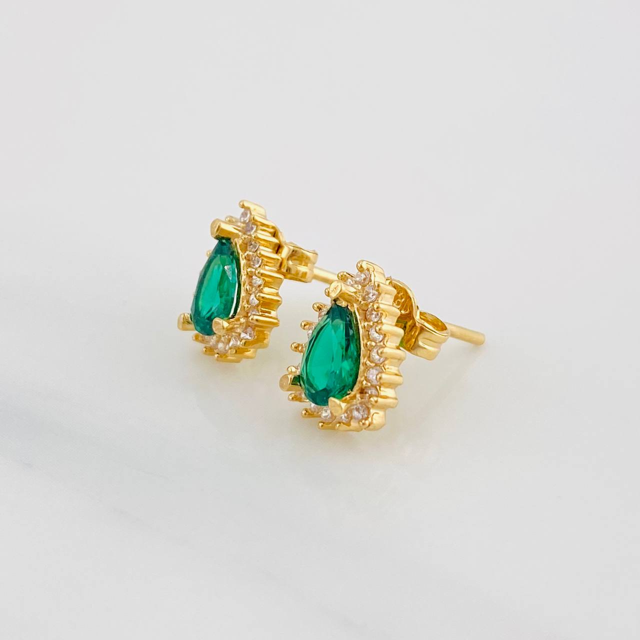 Topos Lagrima 2g / 7.2mm Oro Amarillo 18K