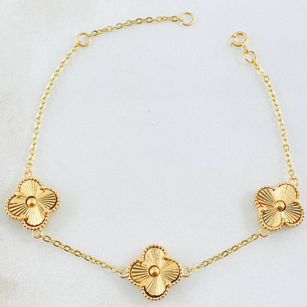 Pulso Trebol Diamantado 5.5gr / 15.5cm-18cm / Oro Amarillo Nac.Esp. 18K