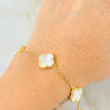 Pulso Trebol Nacar Blanco 5.45gr / 16cm-18.5cm / Oro Amarillo Nac.Esp. 18K