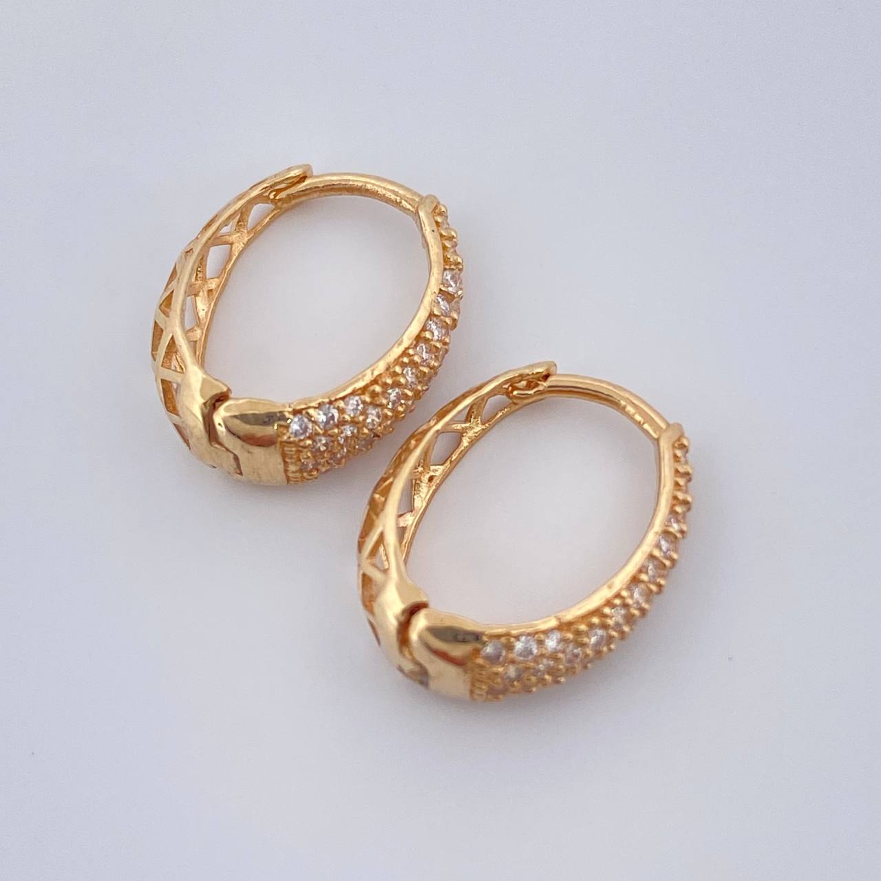 Candongas Dali Basteada 2.5gr / 1.5cm / Oro Amarillo 18K %