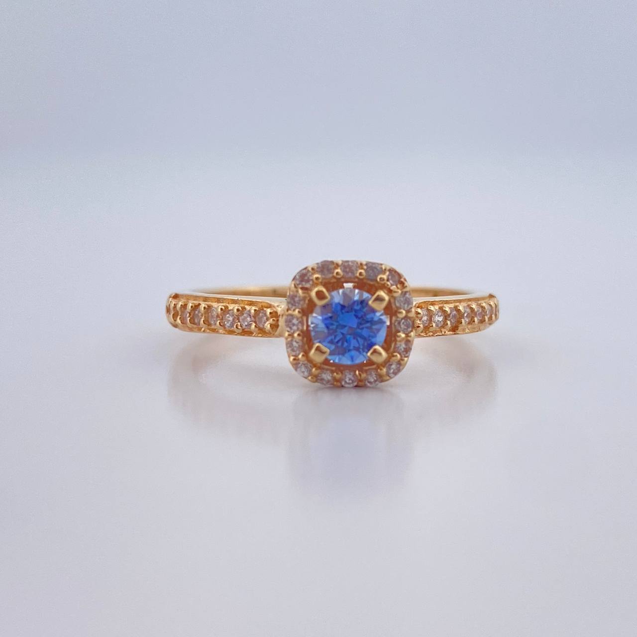 Anillo Halo Cuadrado 2.2gr / T6 / Oro Amarillo 18K %