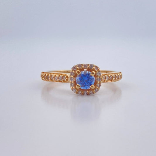 Anillo Halo Cuadrado 2.2gr / T6 / Oro Amarillo 18K %