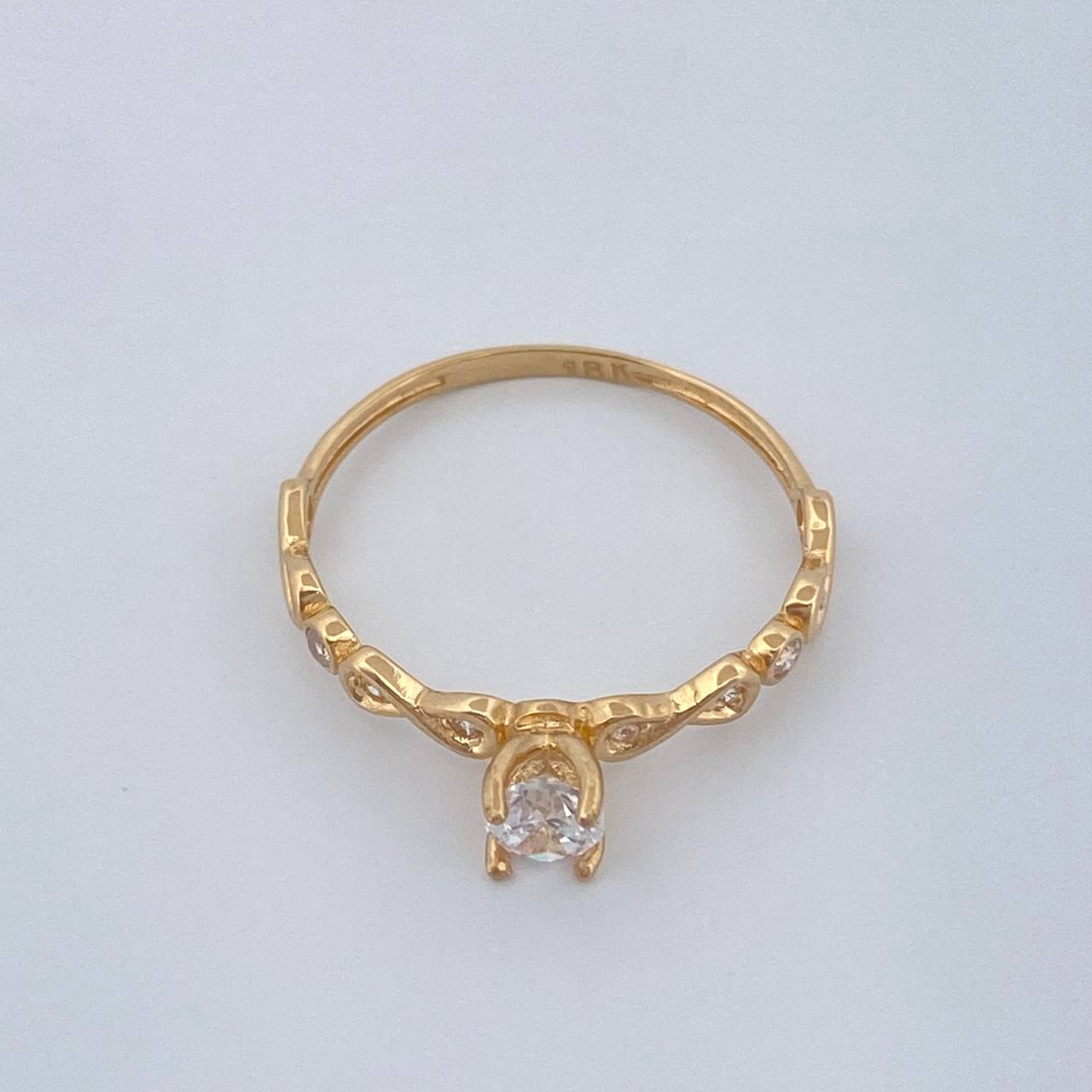 Anillo Solitario Infinitos 1.35gr / T6 3/4 / Oro Amarillo 18K %
