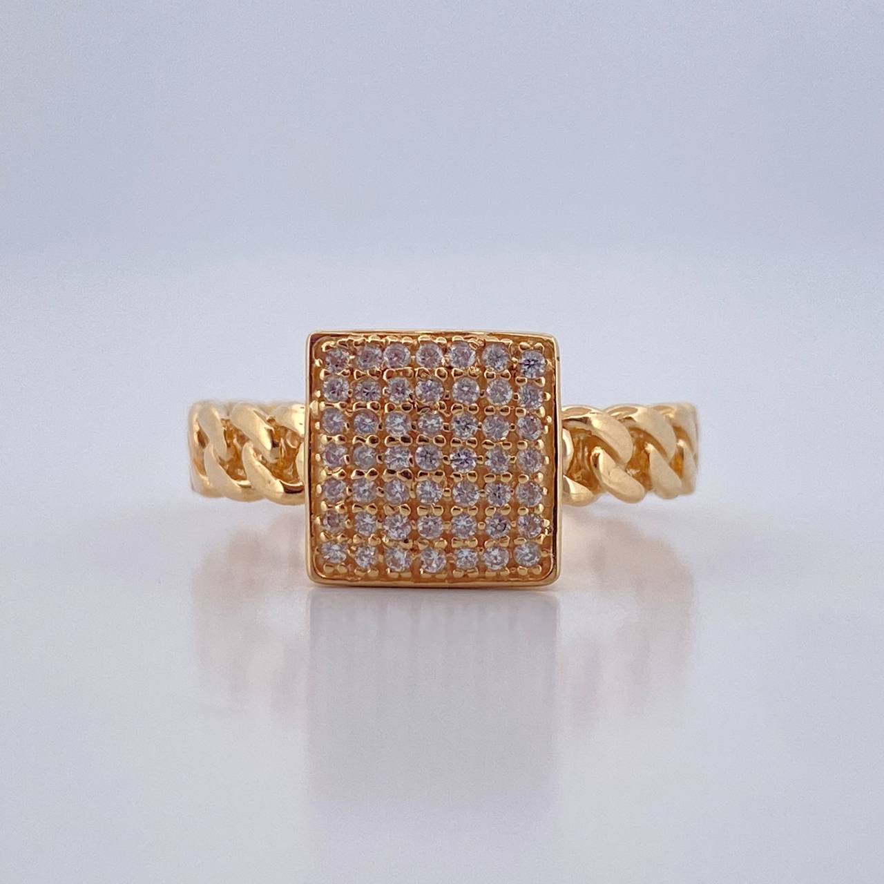 Anillo Cubana Cuadrado 4.3gr / T7 1/4 / Oro Amarillo 18K %