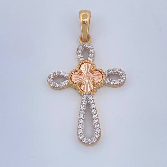 Dije Cruz Trebol 2.25gr / 3.5cm / Tres Oros 18K %