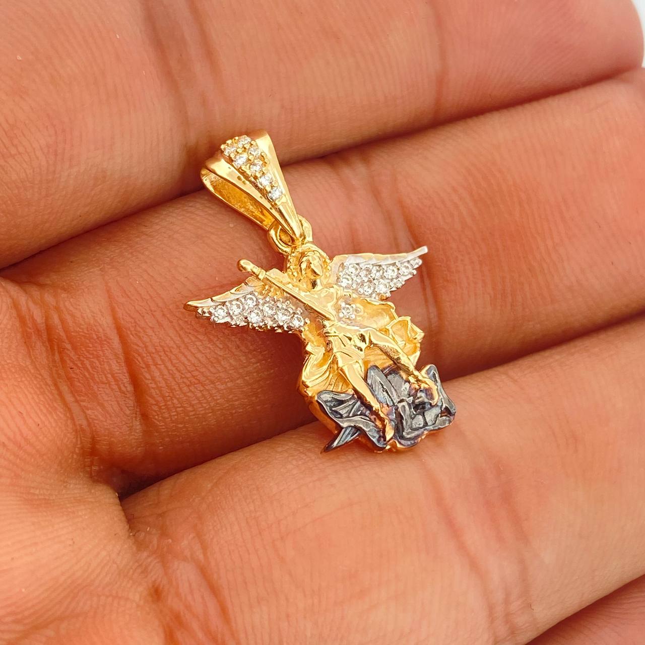 Dije San Miguel 3.15gr / 2.5cm / Tres Oros 18K %