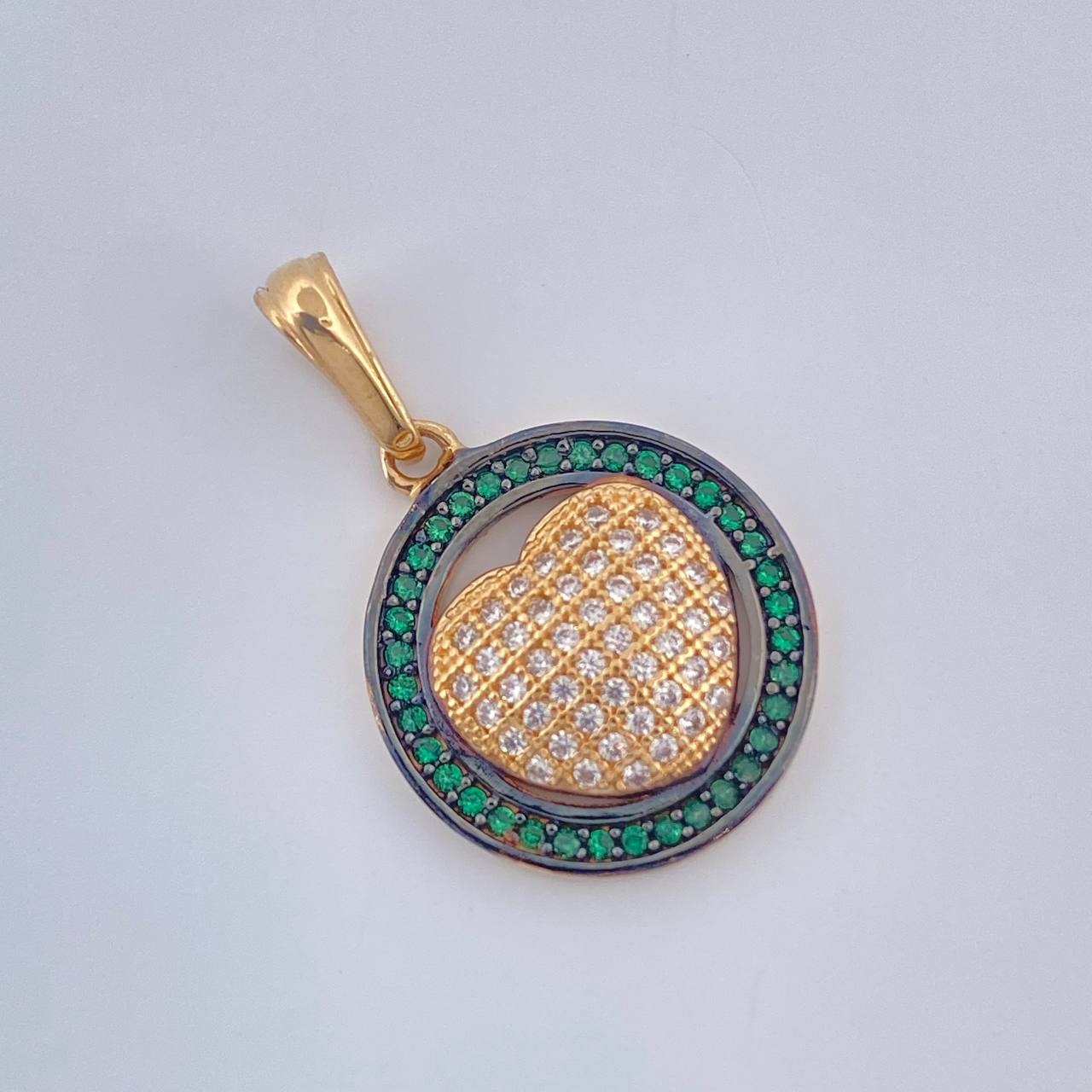 Dije Corazon 2.7gr / 2.6cm / Dos Oros Negro Amarillo 18K %