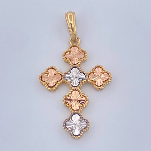 Dije Cruz Trebol 4.35gr / 4.2cm / Tres Oros Nac. Esp. 18K %