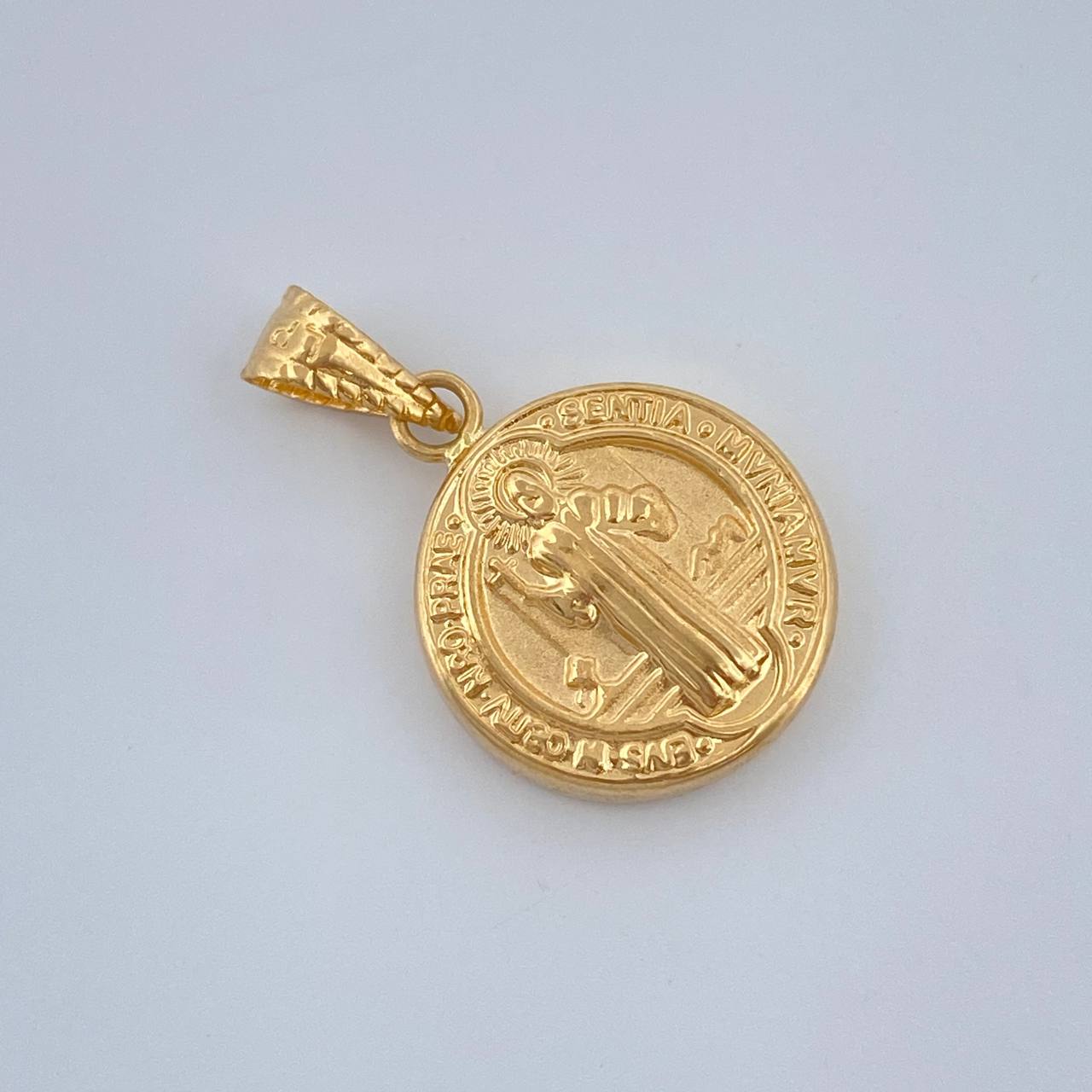 Dije San Benito 0.95gr / 2.1cm / Oro Amarillo 18K %
