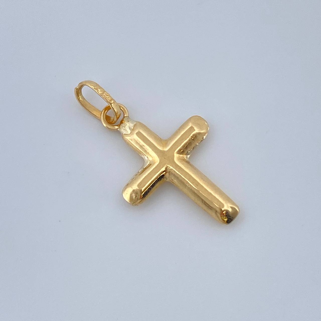 Dije Cruz 0.45gr / 2cm / Oro Amarillo 18K %
