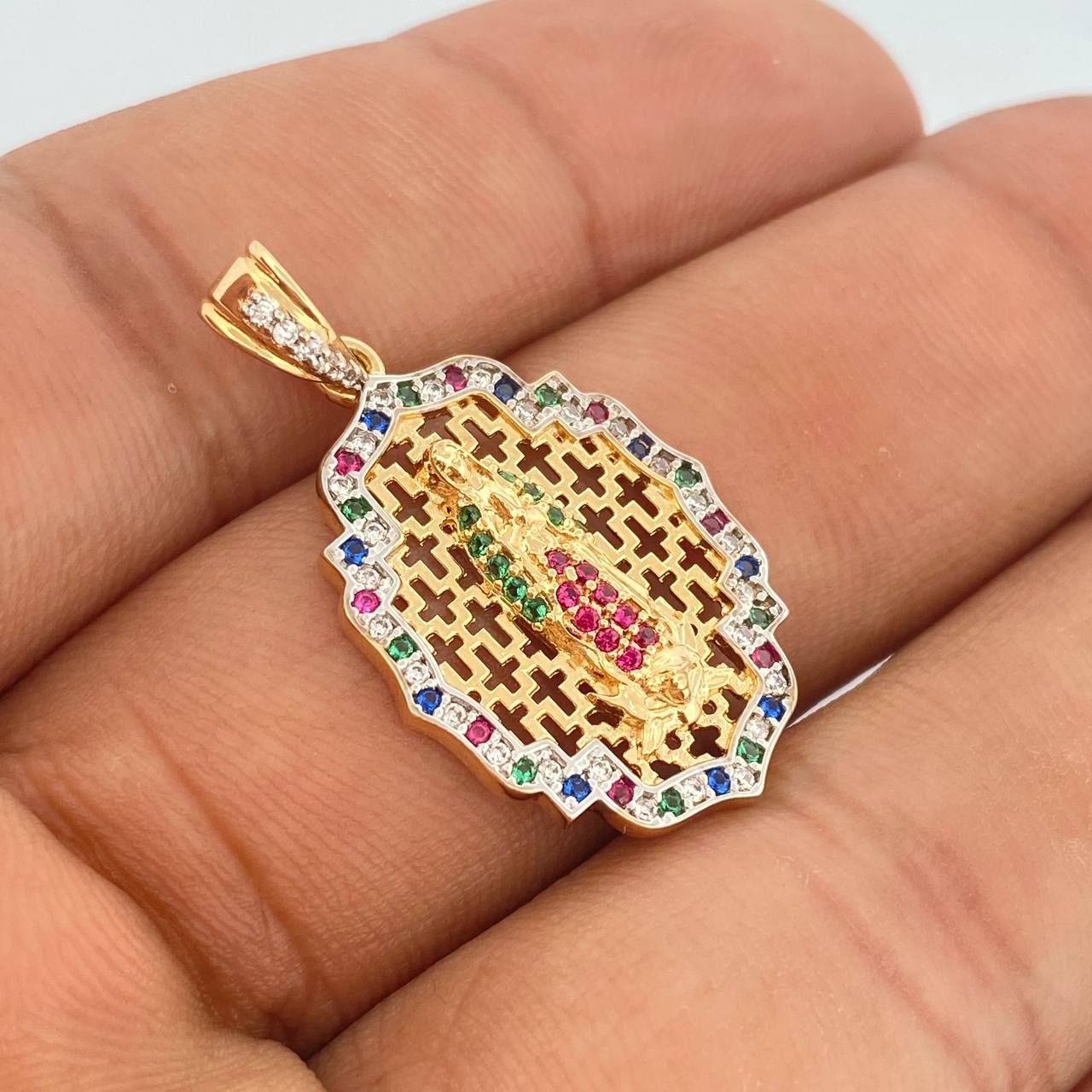 Dije Virgen De Guadalupe 3.65gr / 3.1cm / Dos Oros Amarillo Blanco 18K %