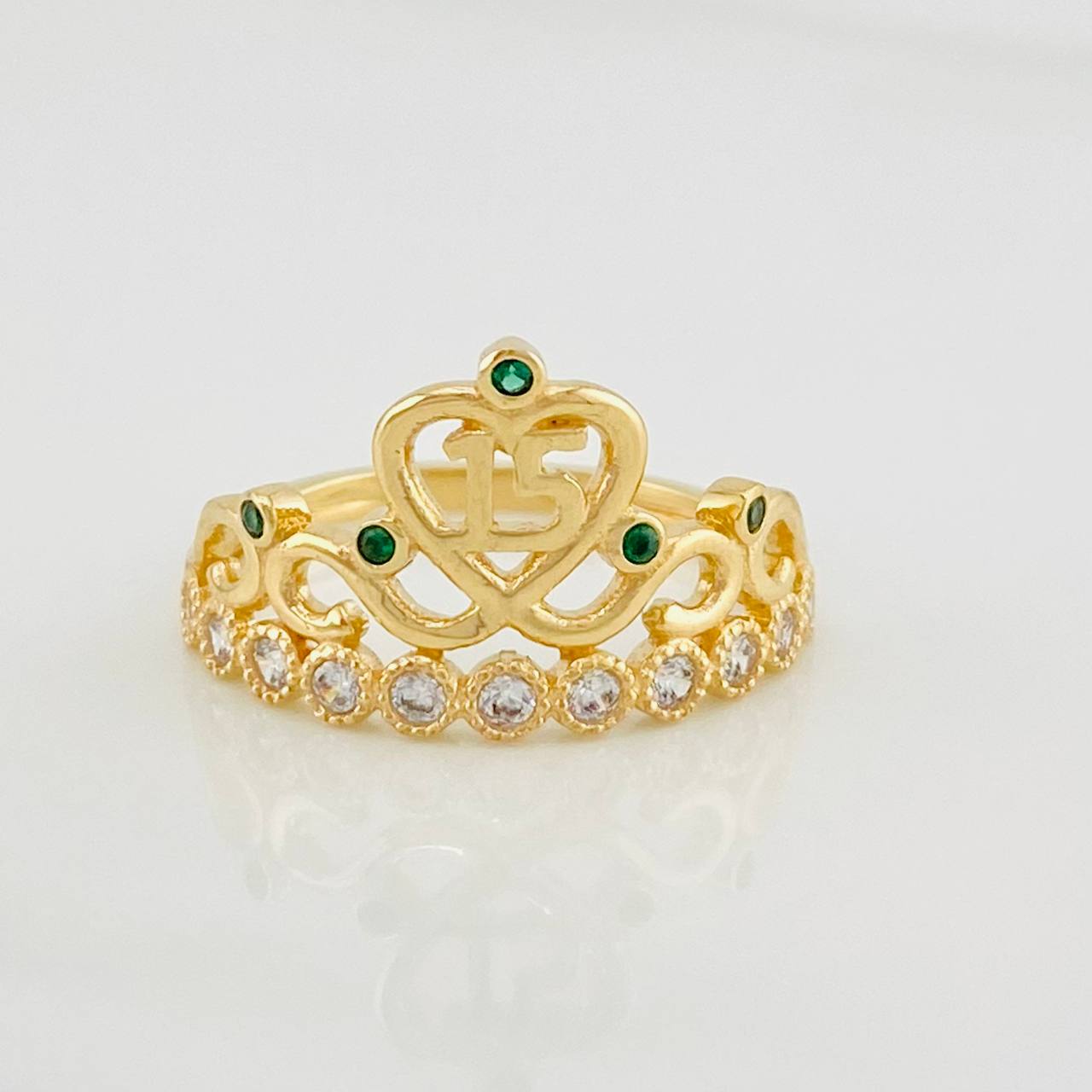 Anillo Corona 15´s 3g / T7 1/4 Oro Amarillo 18K