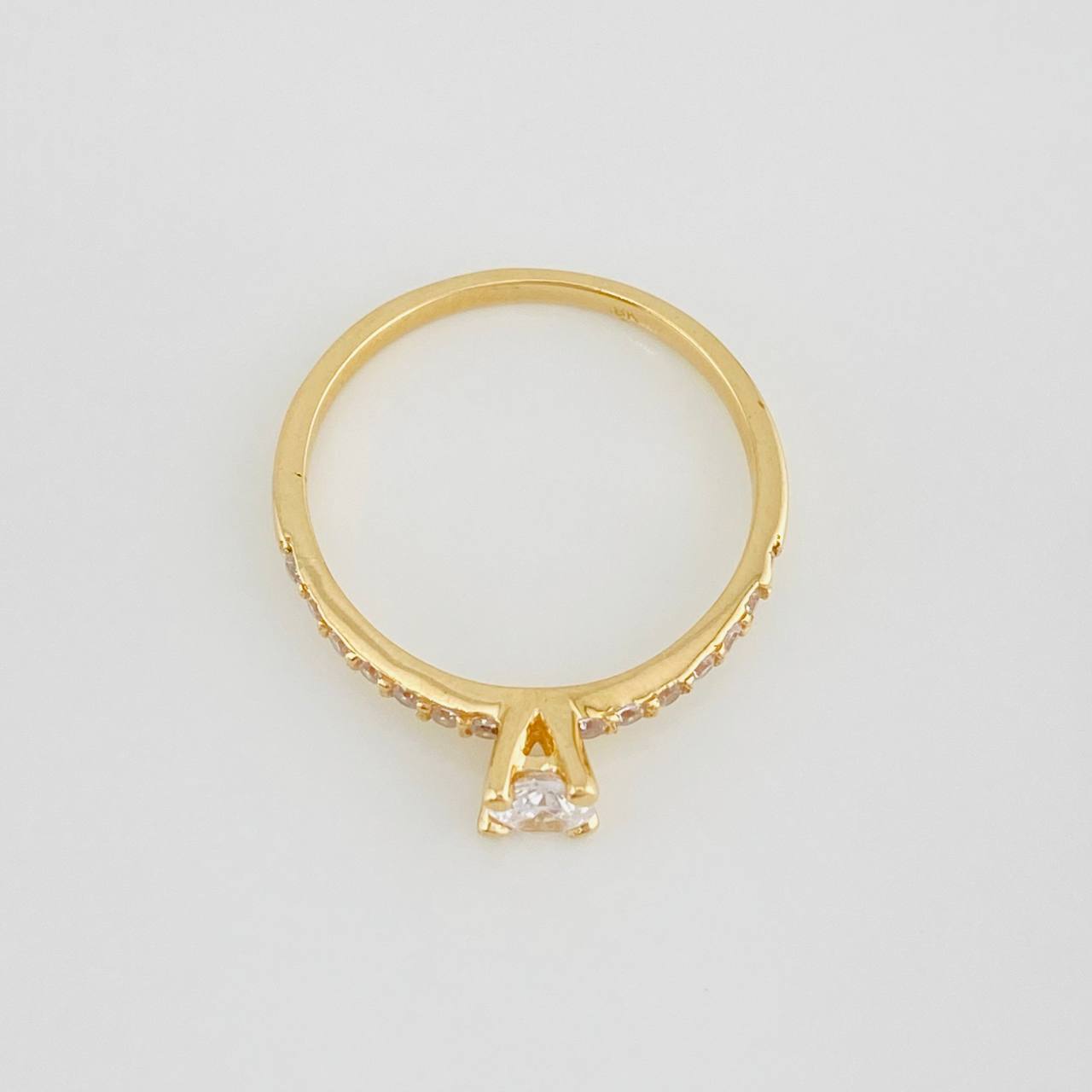 Anillo Solitario Churumbela 2.1g / T7 Oro Amarillo 18K