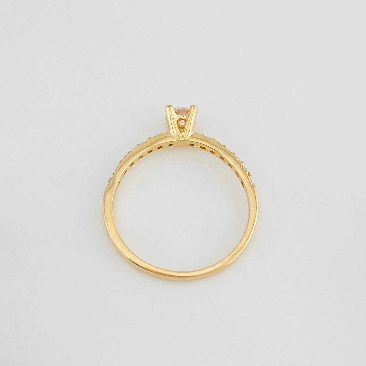 Anillo Solitario Churumbela 2.1g / T7 Oro Amarillo 18K