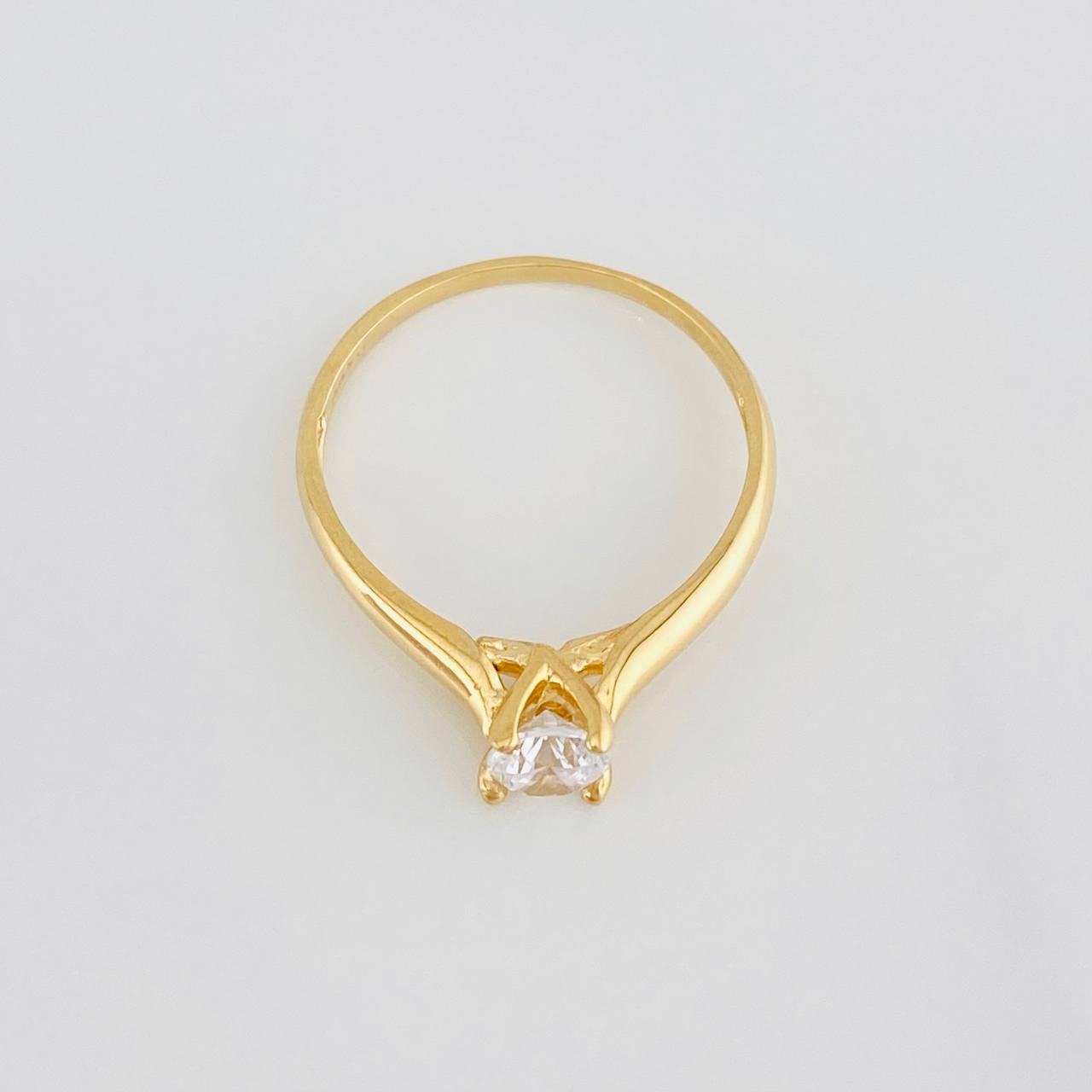 Anillo Solitario 1.6g / T5 3/4 Oro Amarillo 18K