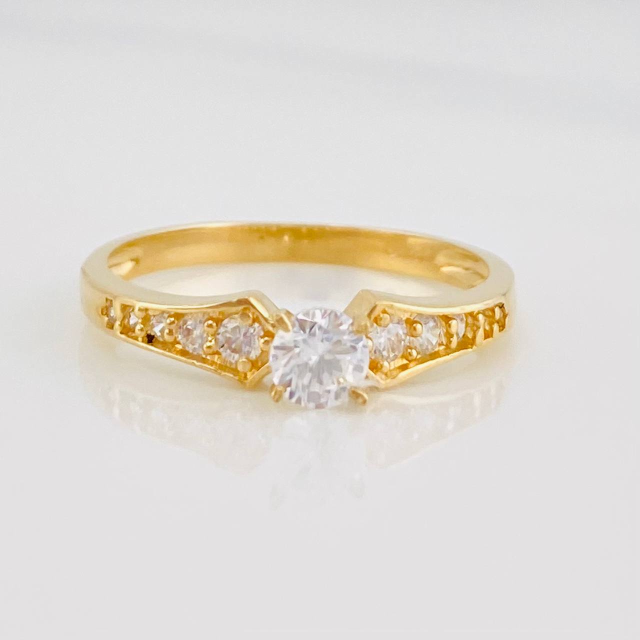 Anillo Solitario Churumbela 1.8g / T6 3/4 Oro Amarillo 18K