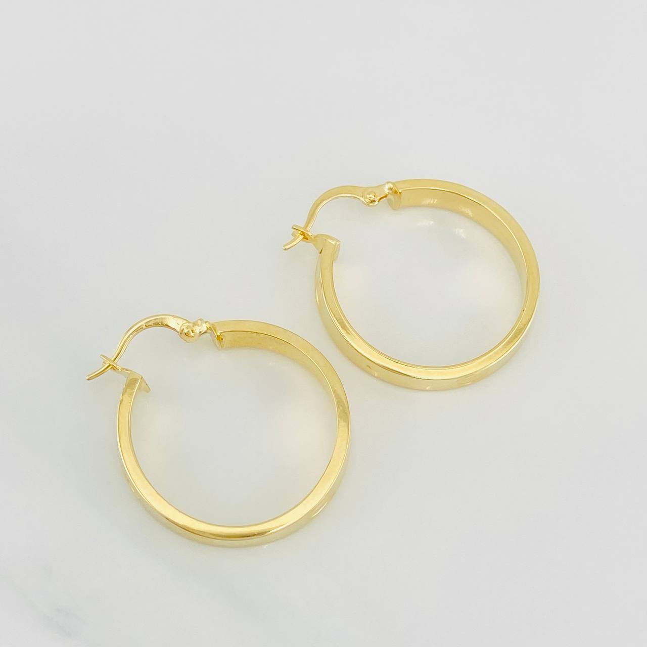 Candongas Tornillo 3.3g / 2.8cm Oro Amarillo 18K