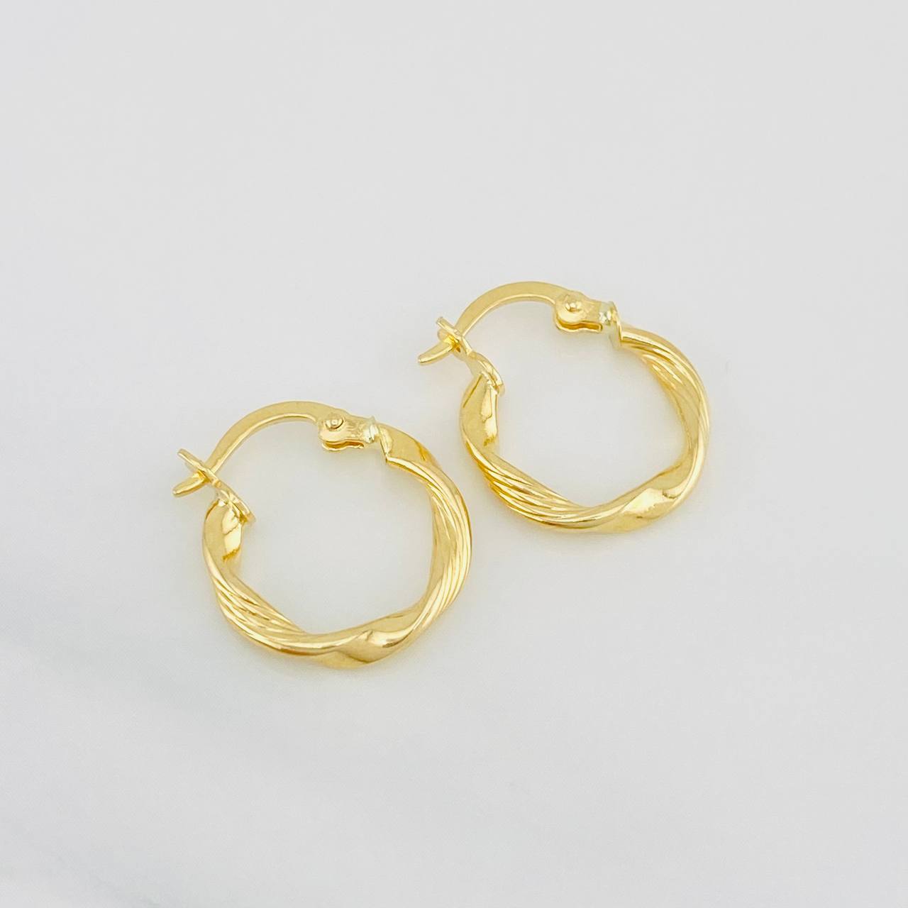 Candongas Mai 1.15g / 1.7cm Oro Amarillo 18K