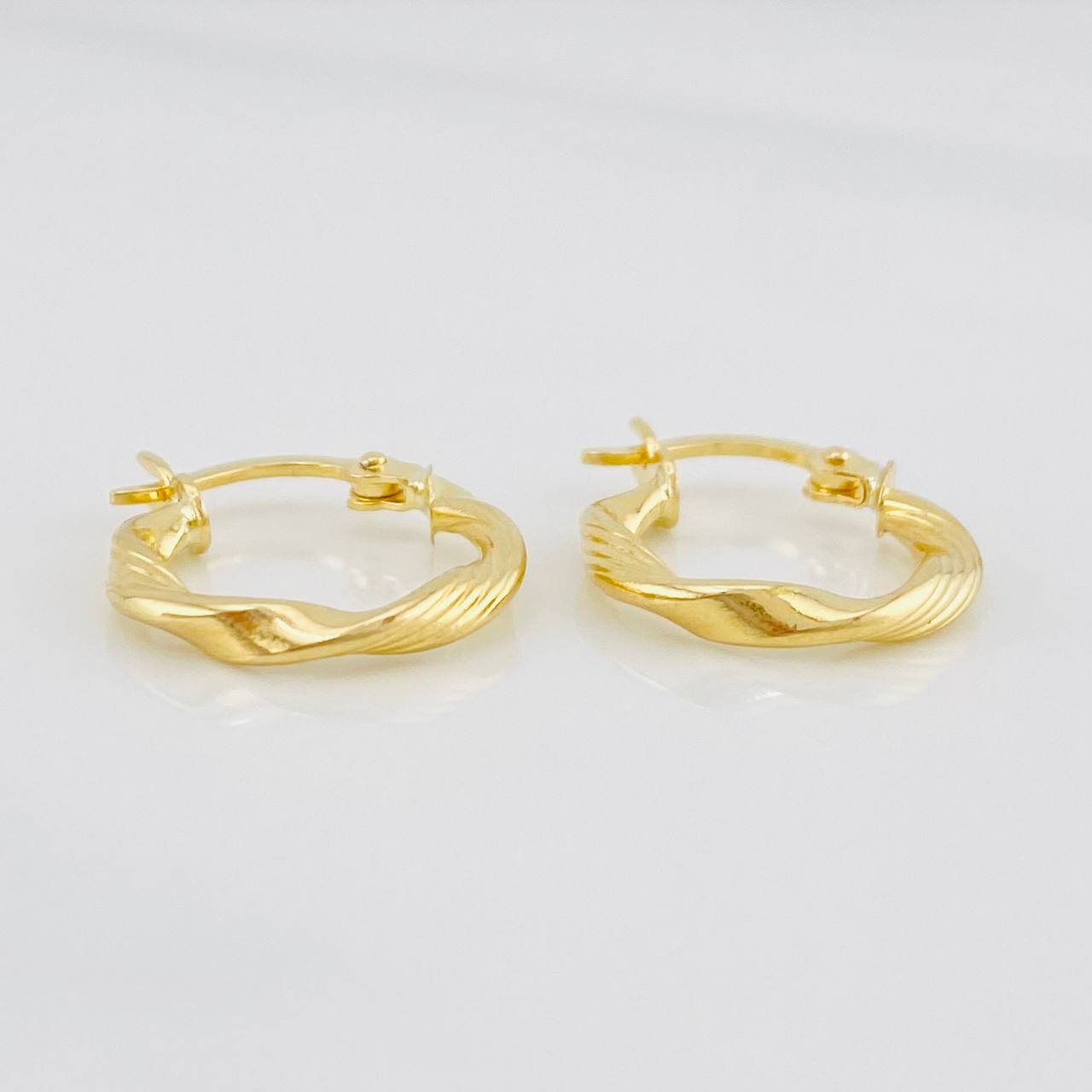 Candongas Mai 1.15g / 1.7cm Oro Amarillo 18K