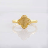 Anillo Trebol Diamantado 0.95g / T4 3/4 Oro Amarillo 18K