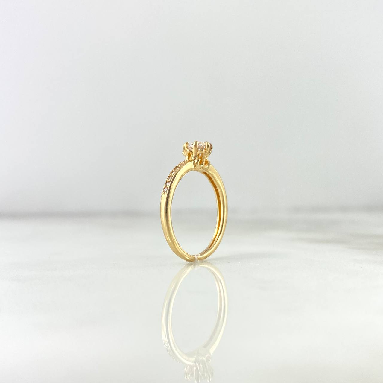 Anillo Solitario Churumbela Flor 1.8gr / T4 / Circones Blancos Oro Amarillo