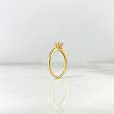 Anillo Solitario Churumbela Flor 1.8gr / T4 / Circones Blancos Oro Amarillo