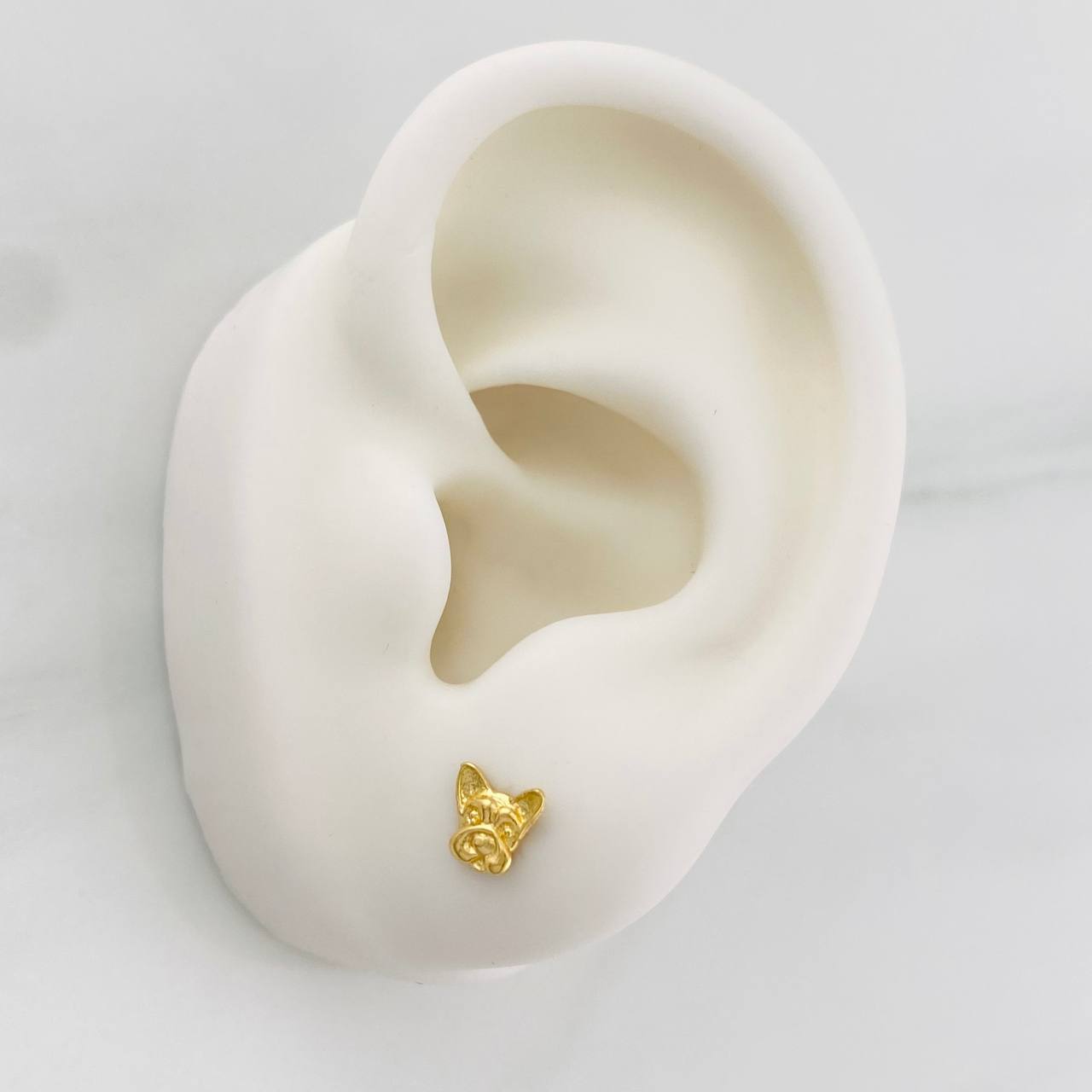 Topos Rostro Perro 0.95g / 5.8mm Oro Amarillo 18K