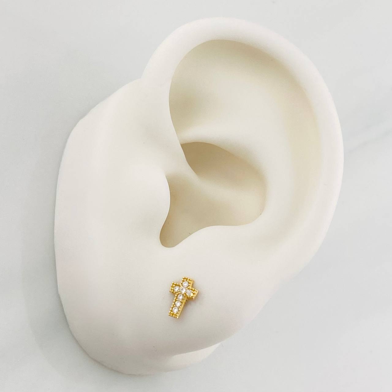 Topos Cruz 0.75g / 7mm Oro Amarillo 18K
