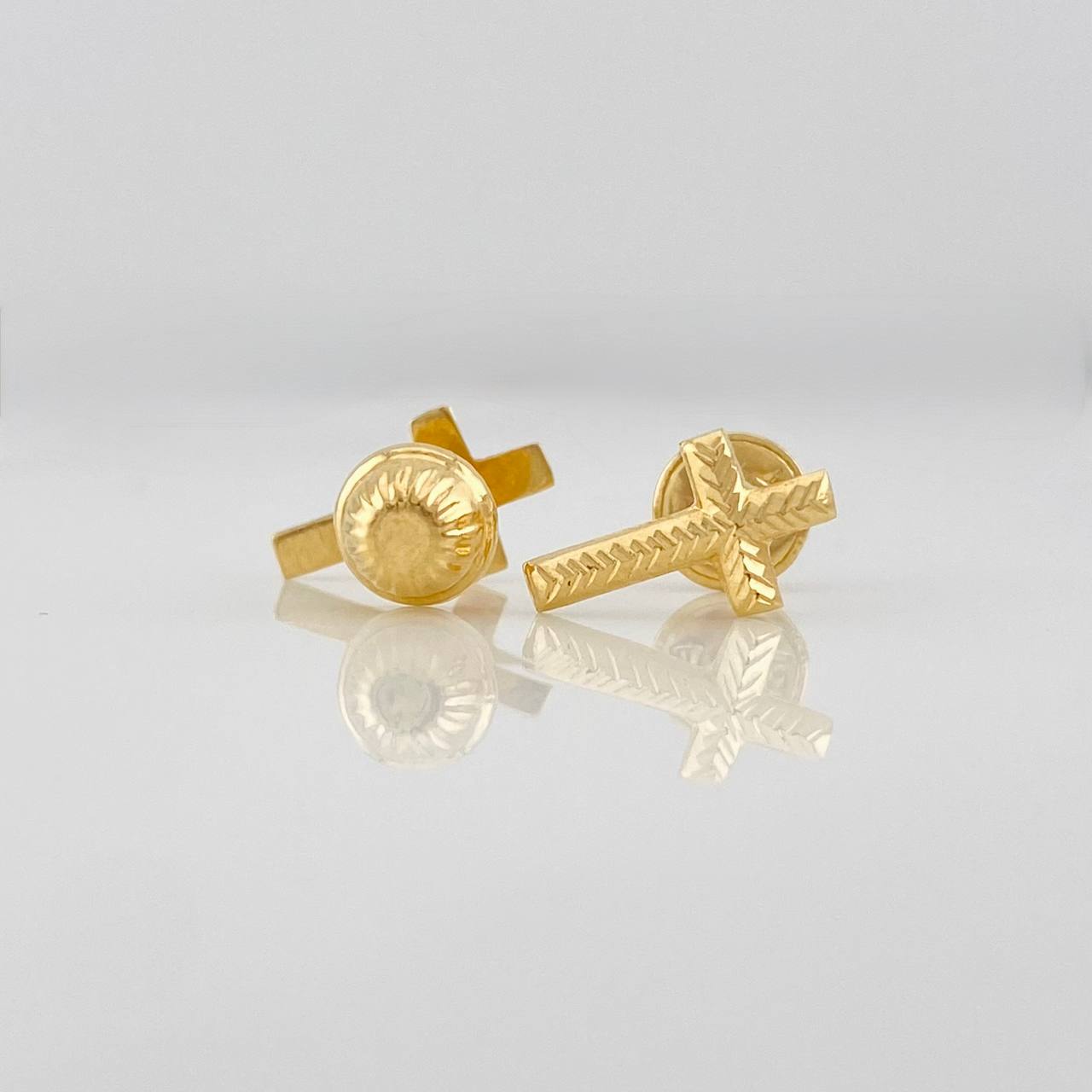 Topos Cruz 0.6g / 10.3mm Oro Amarillo 18K