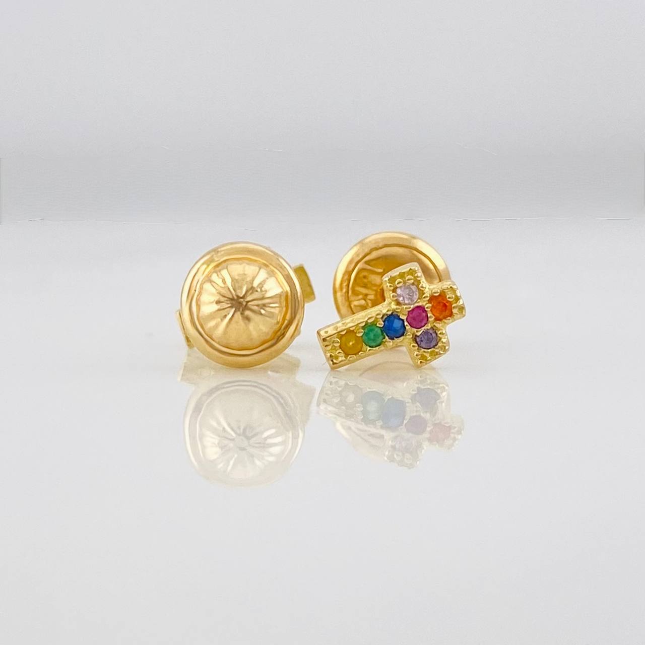 Topos Cruz 0.75g / 6.8mm Oro Amarillo 18K