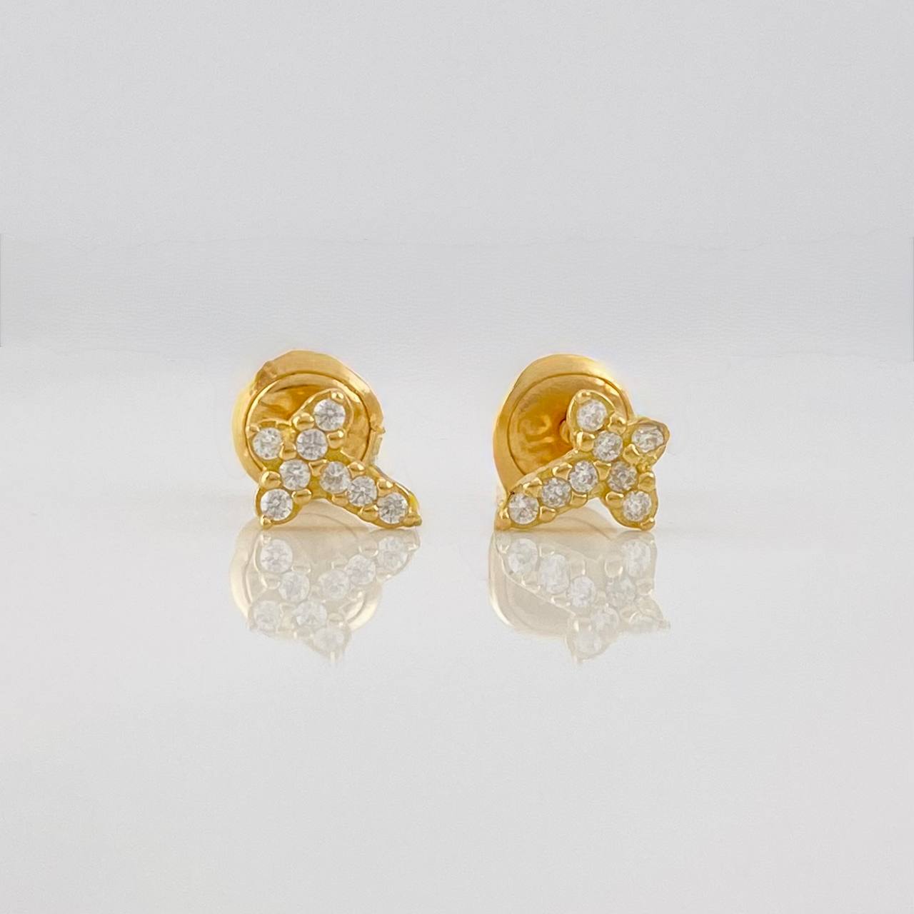 Topos Cruz 0.75g / 6.8mm Oro Amarillo 18K