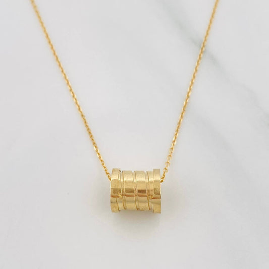 Set Cadena Aro Seguido + Dije Bv / 3.1g / 45cm Oro Amarillo 18K