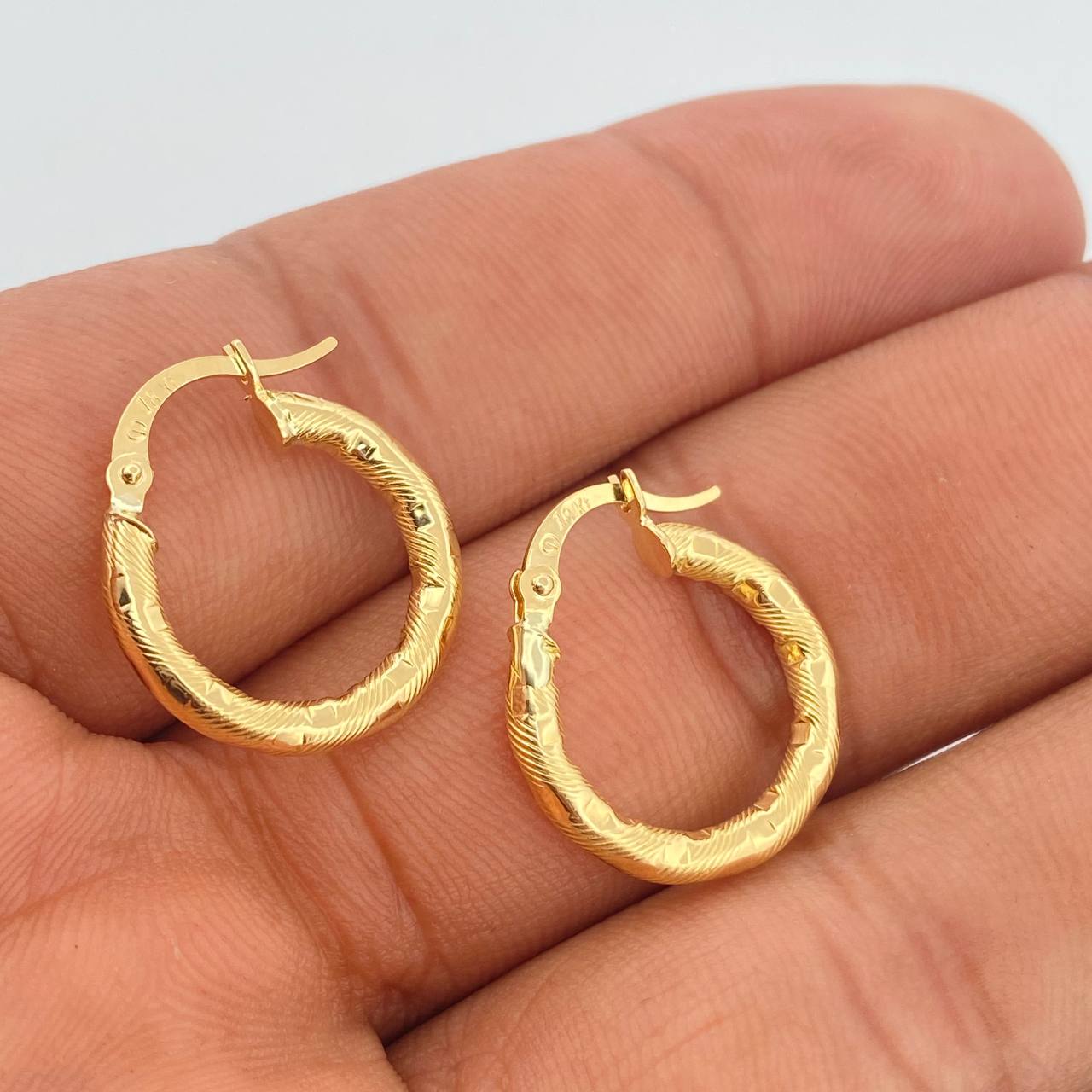 Candongas Sandra 1.7gr / 2cm / Oro Amarillo 18K +