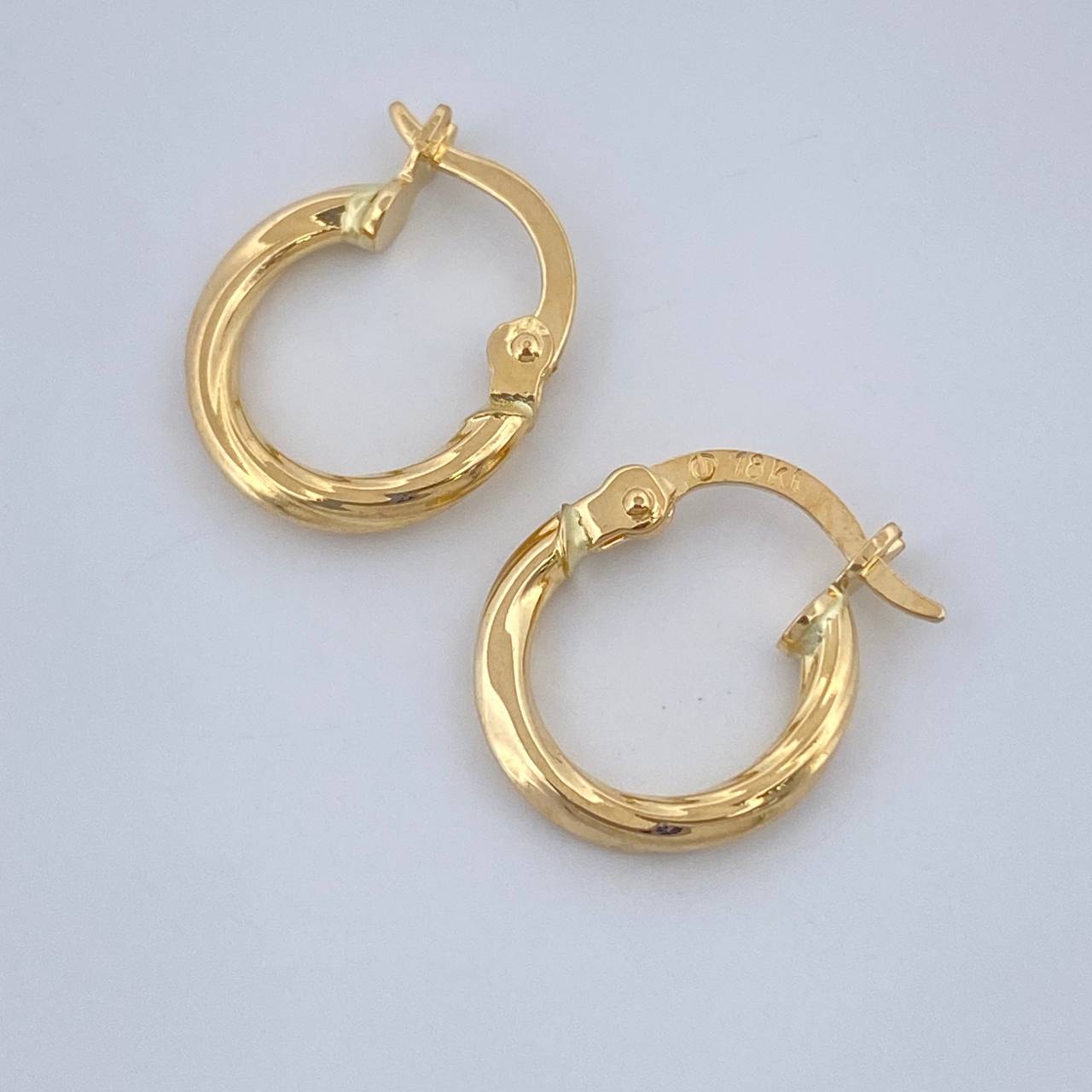 Candongas Lola 0.85gr / 1.5cm / Oro Amarillo 18K %