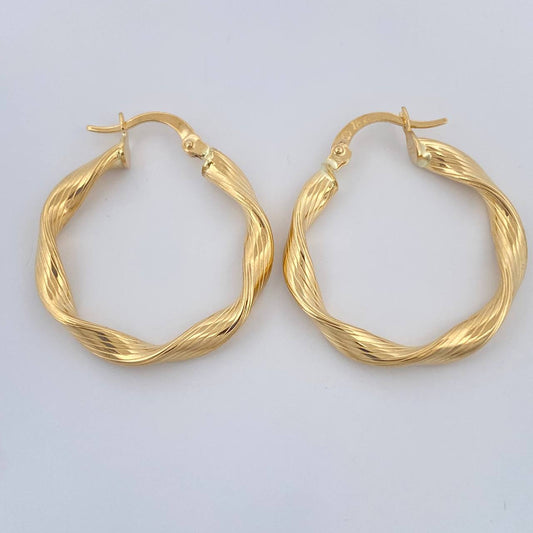 Candongas Bella 2.35gr / 2.7cm / Oro Amarillo 18K %