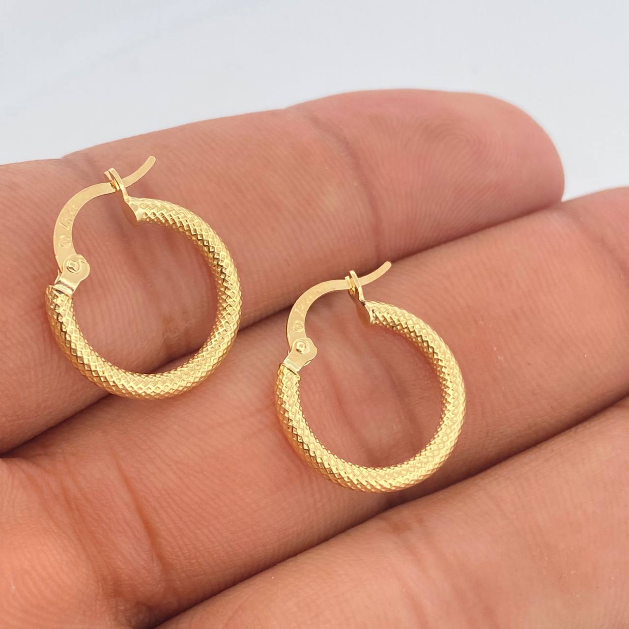 Candongas Tefi 1.3gr / 1.9cm / Oro Amarillo 18K +