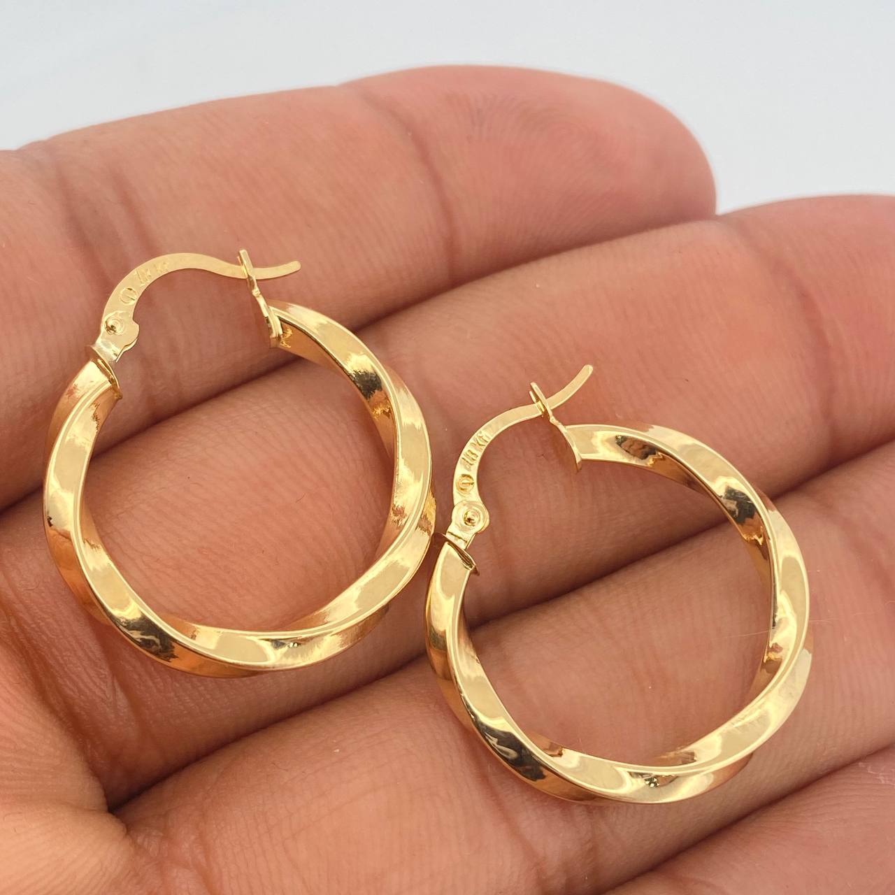 Candongas Kari 2.2gr / 2.5cm / Oro Amarillo 18K %