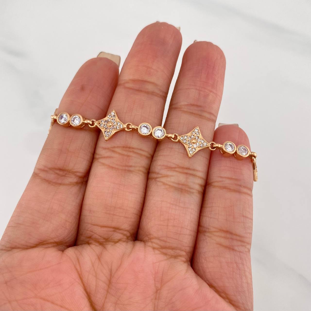 Pulso Halo Flor 8.45g / 18cm / 4.15mm Oro Rosa 18K