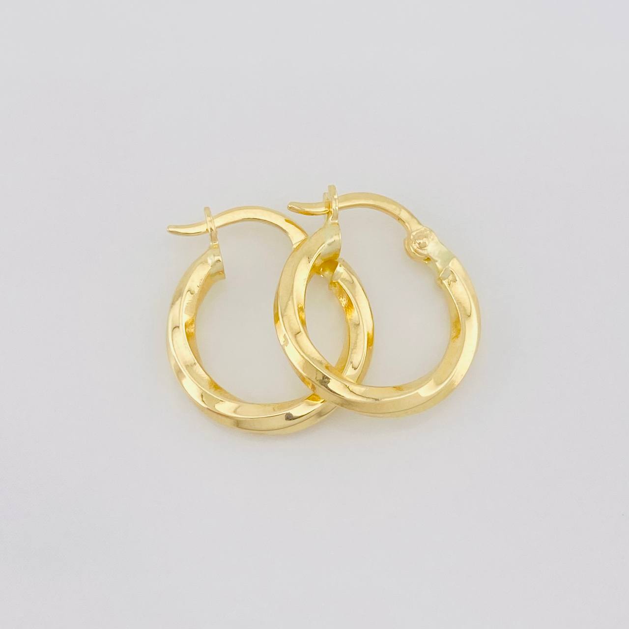 Candongas Kari 1.15g / 1.6cm Oro Amarillo 18K