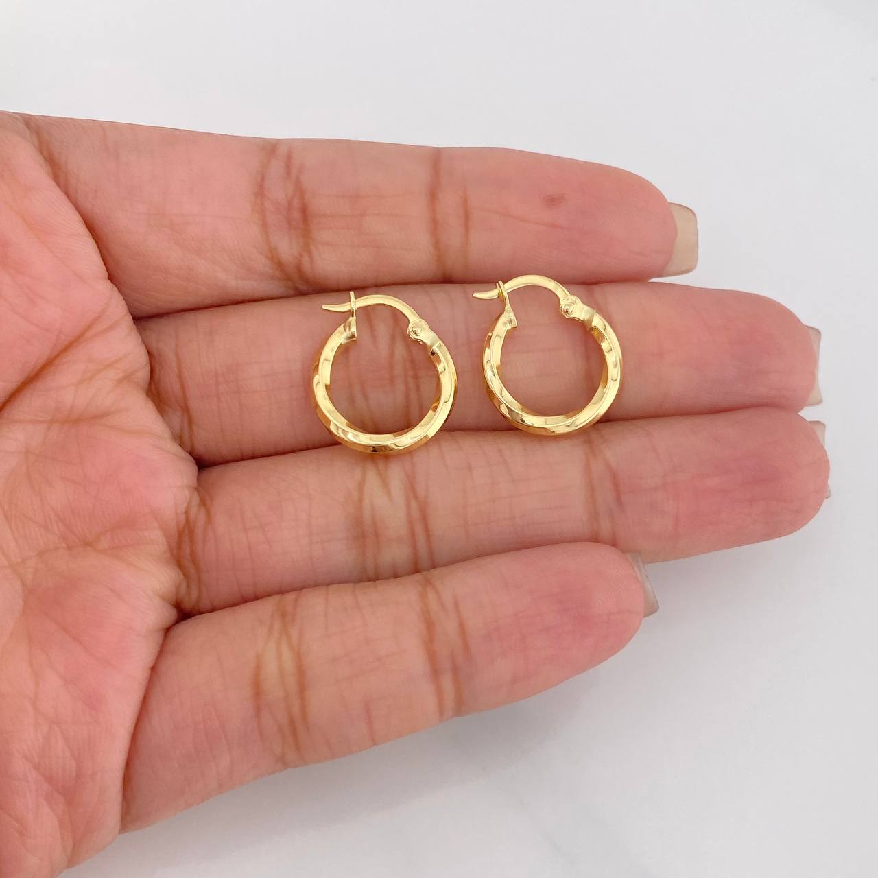Candongas Kari 1.15g / 1.6cm Oro Amarillo 18K
