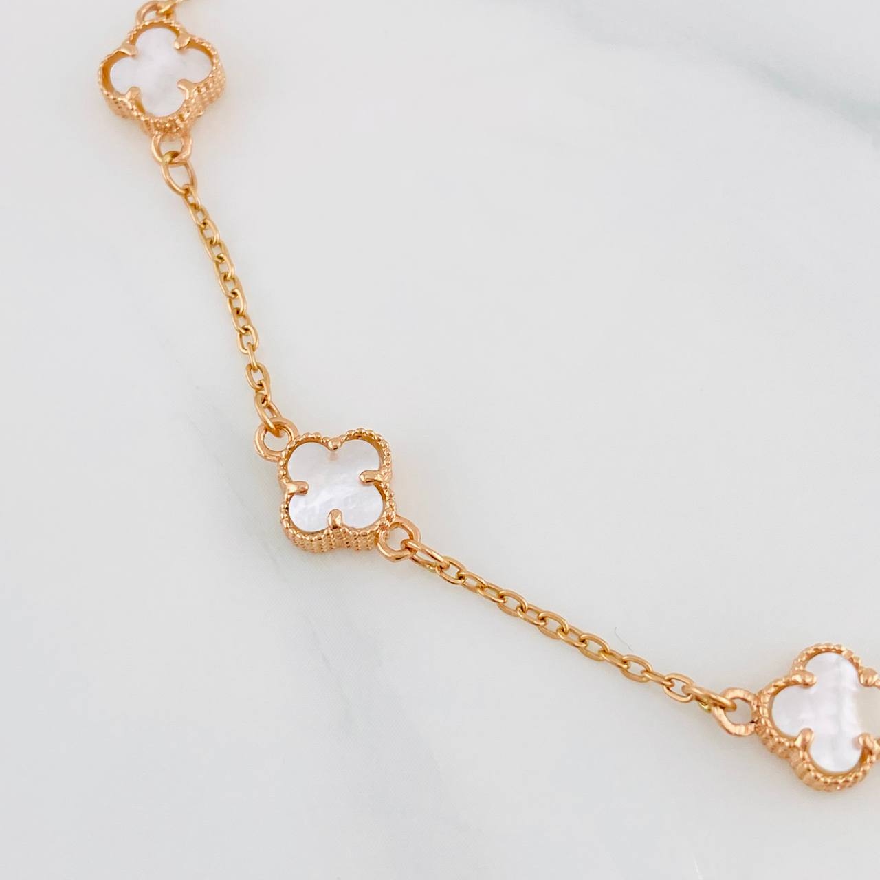 Pulso Modulable Aro Seguido Trebol 3.35g / 17cm - 19cm / 1.2mm Oro Rosa 18K