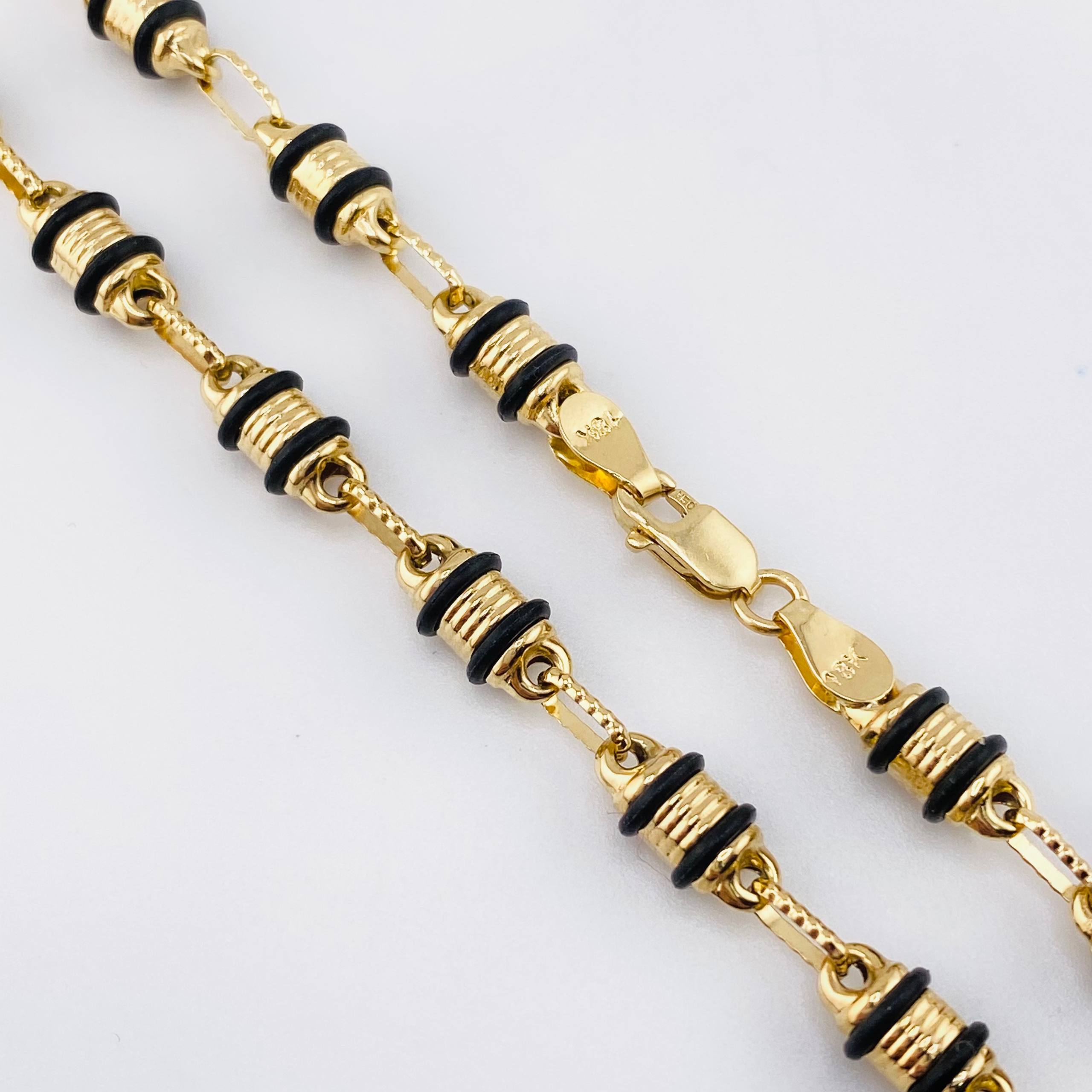 Cadena Rustica Barril Cauchos Negros 13.85gr / 62.5cm / 4.3mm Oro Amarillo 18K