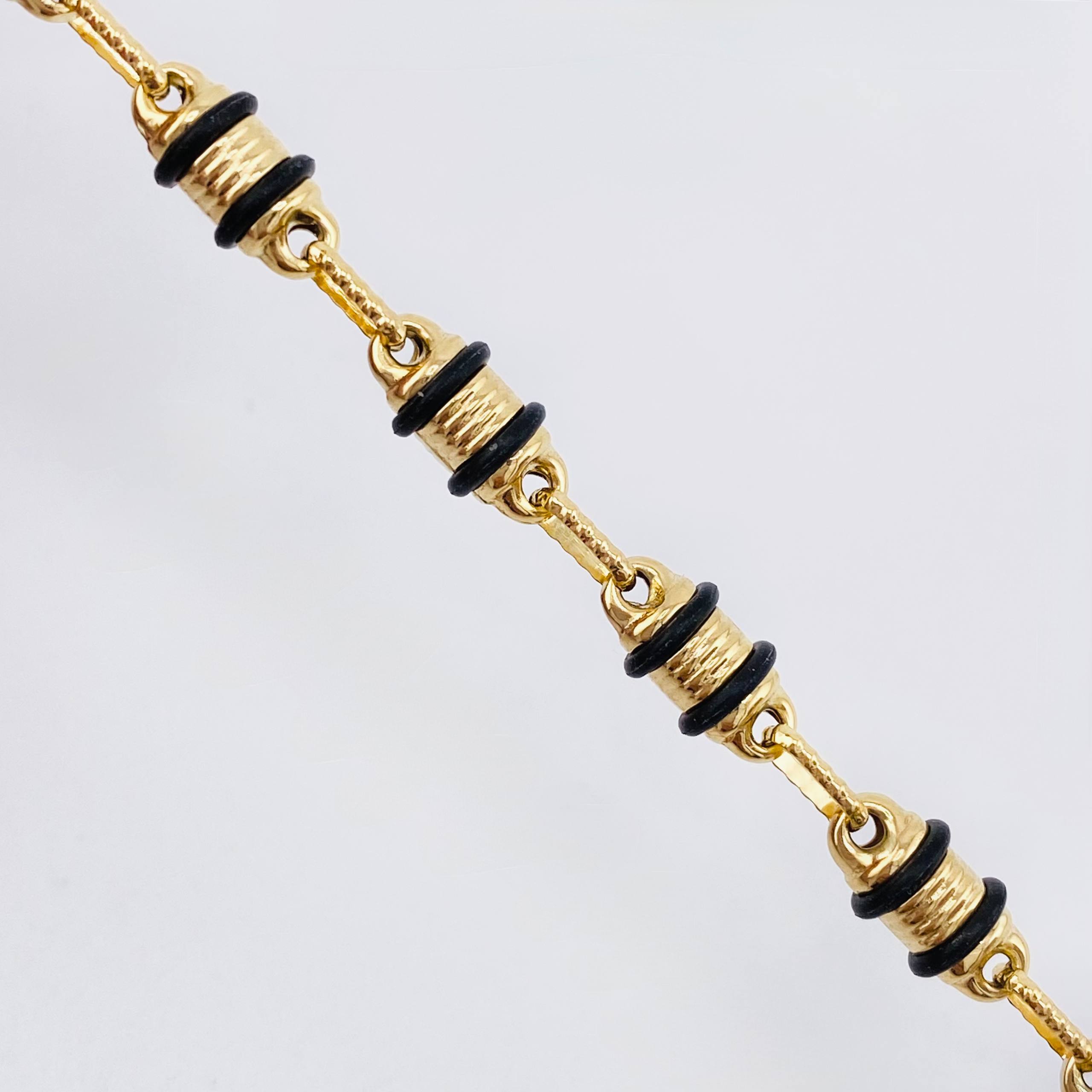 Cadena Rustica Barril Cauchos Negros 13.85gr / 62.5cm / 4.3mm Oro Amarillo 18K