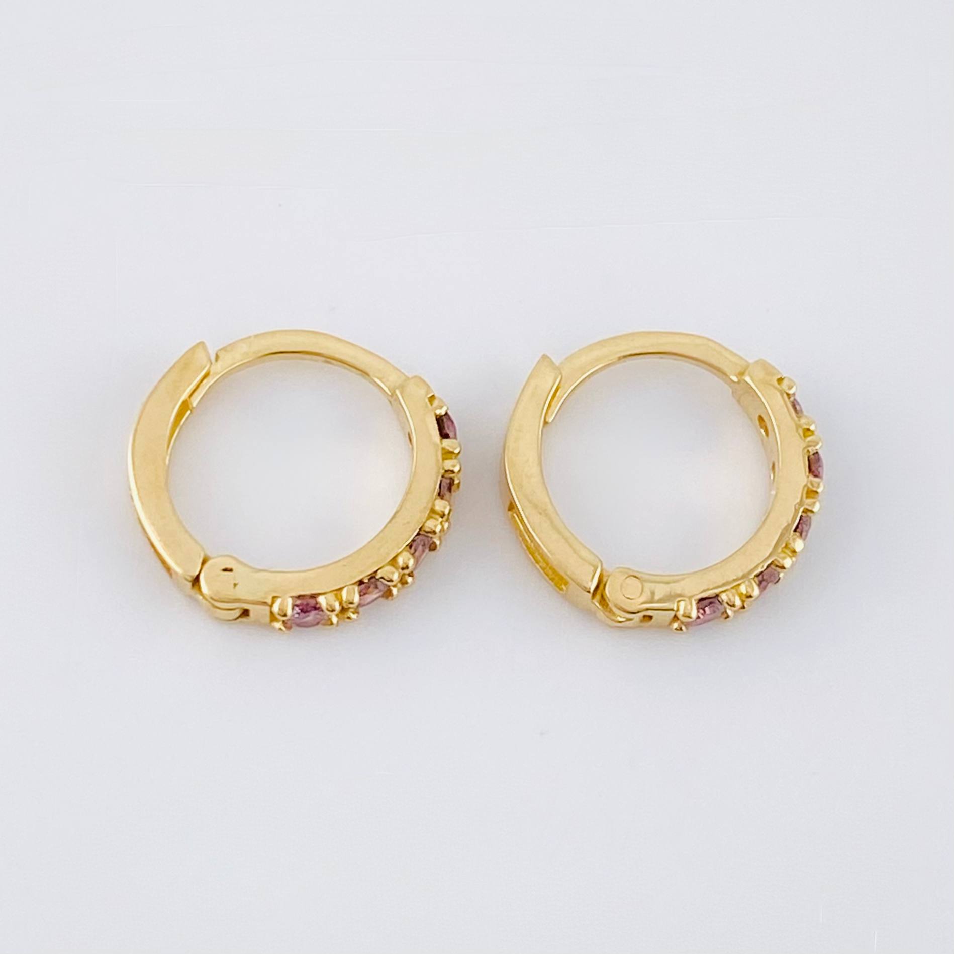 Candongas Carril Espaciado 1.5gr / 1.1cm / Oro Amarillo 18K